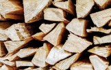 trockenes brennholz aus der region